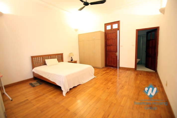 Cheap and nice apartment for rent in Tay Ho, Hanoi